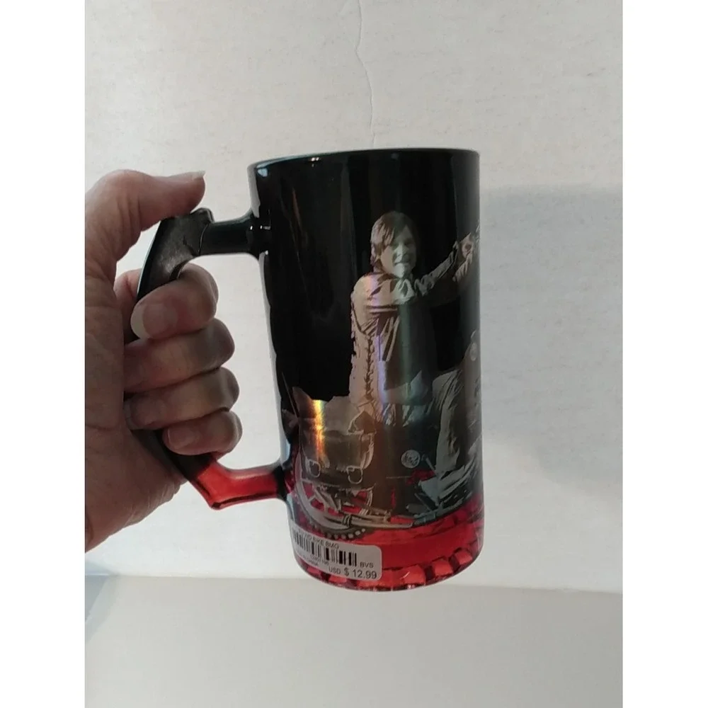 The Walking Dead Daryl Dixon AMC 2014 Black Red Fade Foil Beer Mug Stein 6